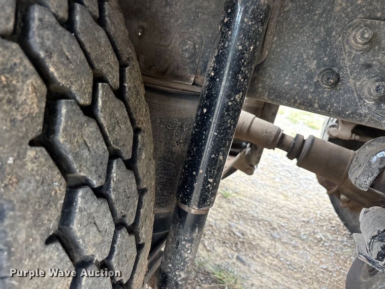 image for item EU5601 2007 International 5900i winch truck