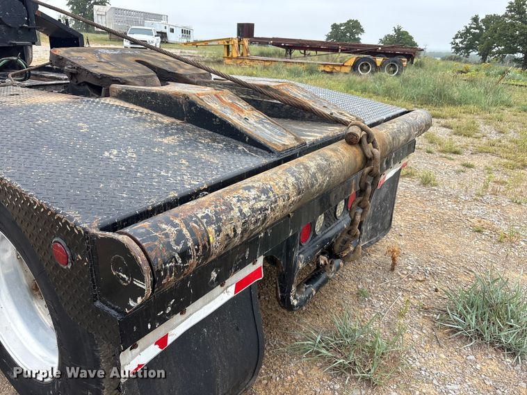 image for item EU5601 2007 International 5900i winch truck