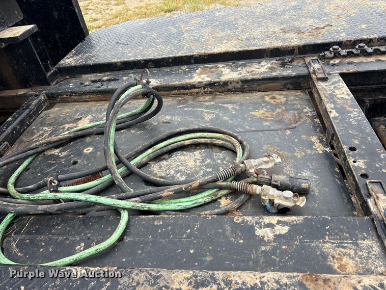 image for item EU5601 2007 International 5900i winch truck