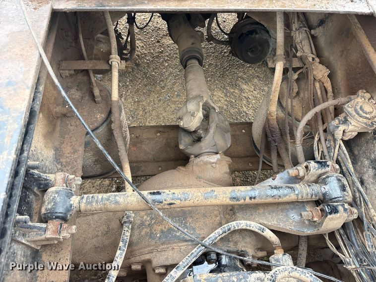 image for item EU5601 2007 International 5900i winch truck