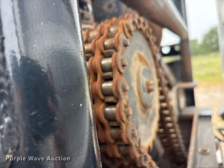 image for item EU5601 2007 International 5900i winch truck