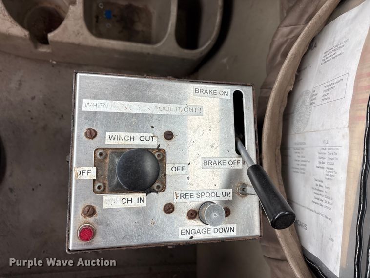 image for item EU5601 2007 International 5900i winch truck