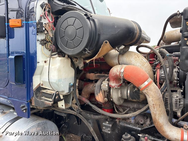 image for item EU5601 2007 International 5900i winch truck