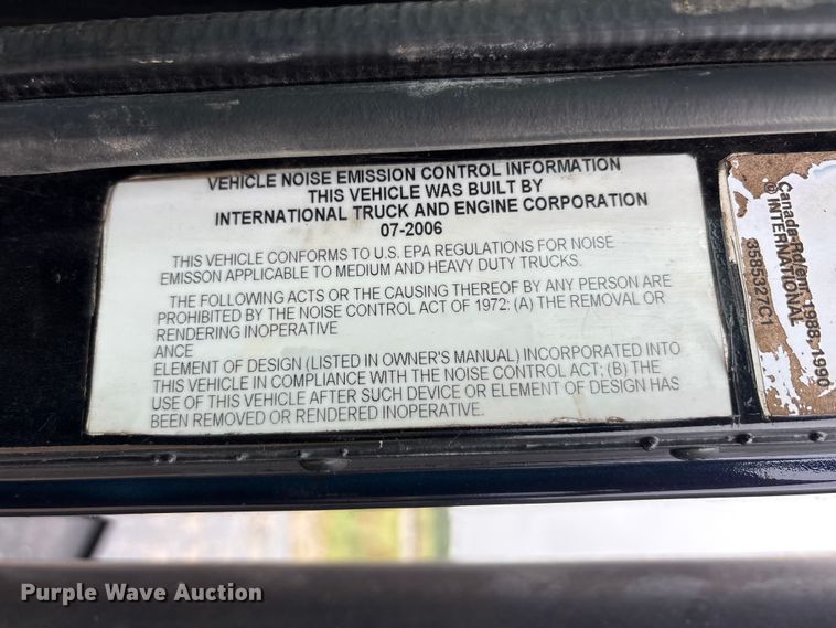 image for item EU5601 2007 International 5900i winch truck