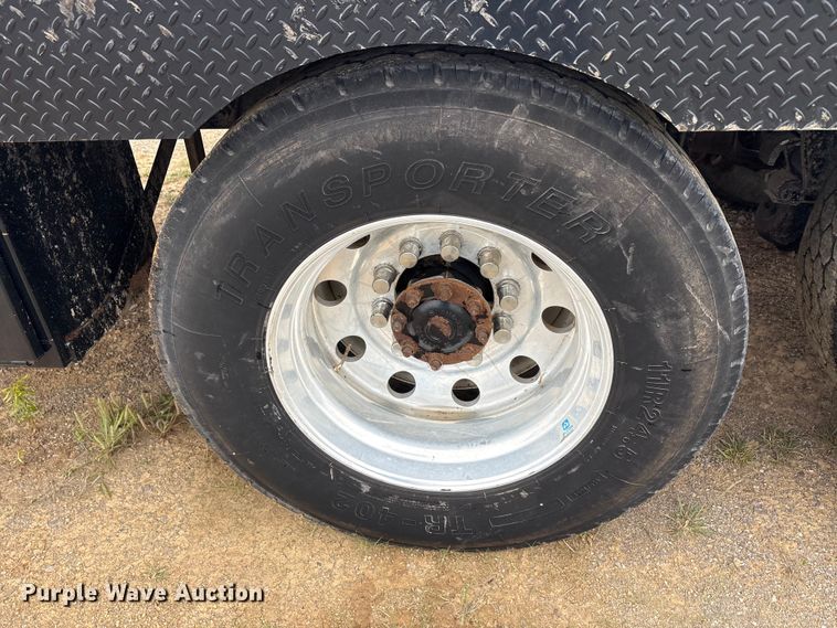 image for item EU5601 2007 International 5900i winch truck