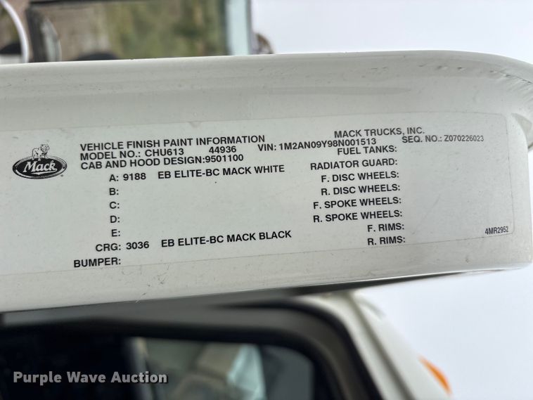 image for item EU5602 2008 Mack CHU613 semi truck