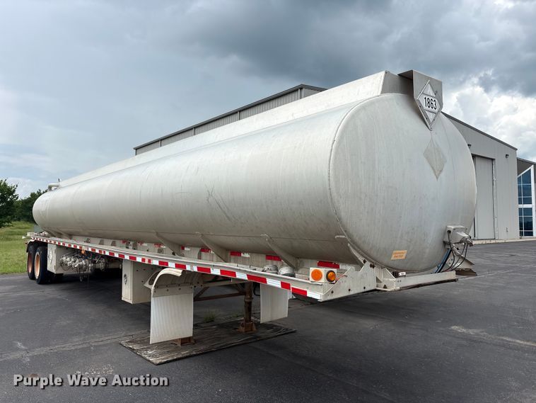 image for item EU5606 1997 Polar Tank Trailer Polar Tank Trailer tank trailer