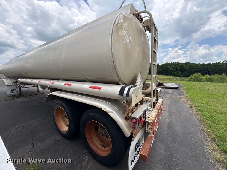 image for item EU5606 1997 Polar Tank Trailer Polar Tank Trailer tank trailer