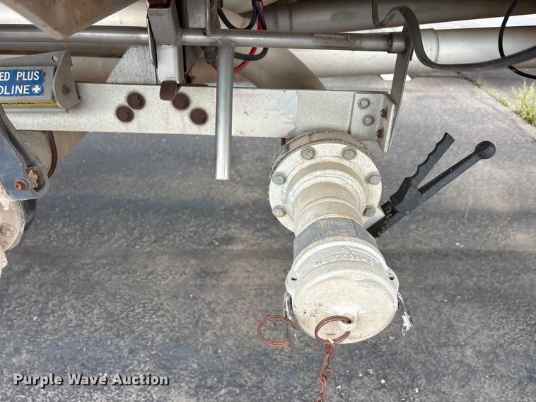 image for item EU5606 1997 Polar Tank Trailer Polar Tank Trailer tank trailer