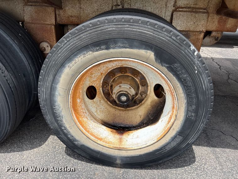 image for item EU5606 1997 Polar Tank Trailer Polar Tank Trailer tank trailer