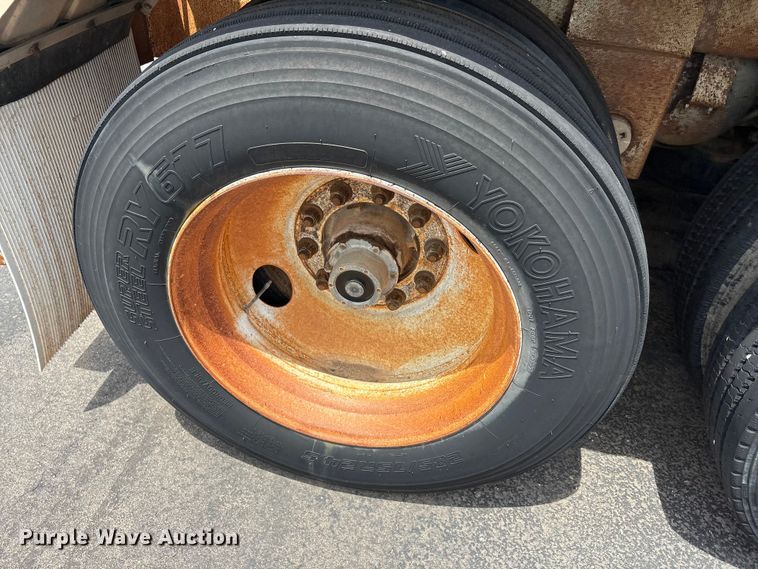 image for item EU5606 1997 Polar Tank Trailer Polar Tank Trailer tank trailer