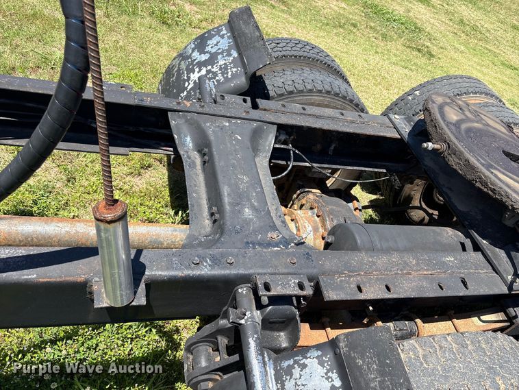 image for item EW0029 1987 Freightliner FLT semi truck