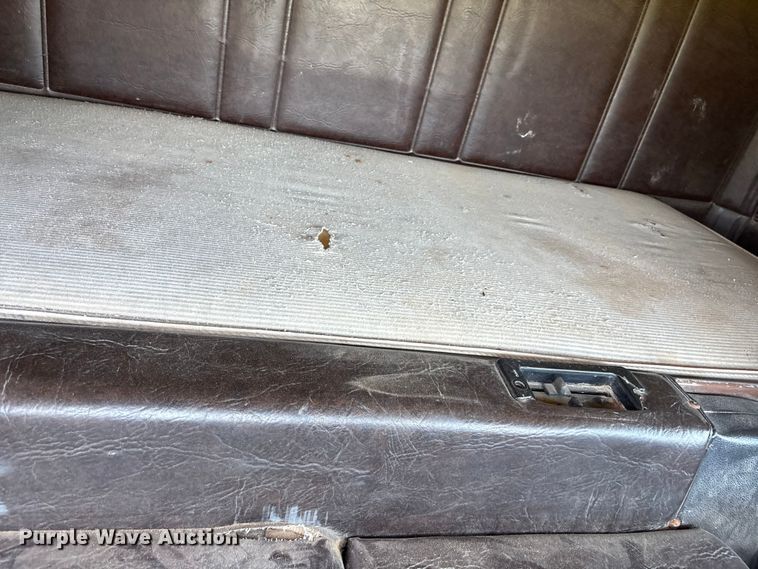 image for item EW0029 1987 Freightliner FLT semi truck