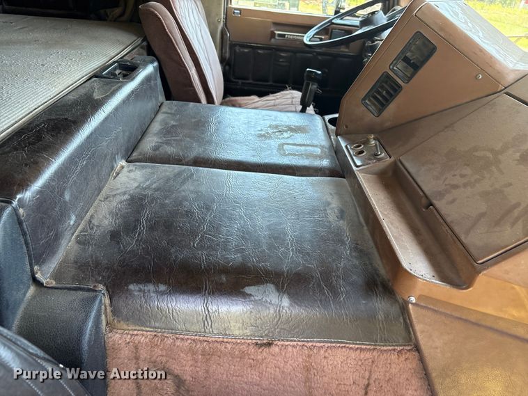 image for item EW0029 1987 Freightliner FLT semi truck