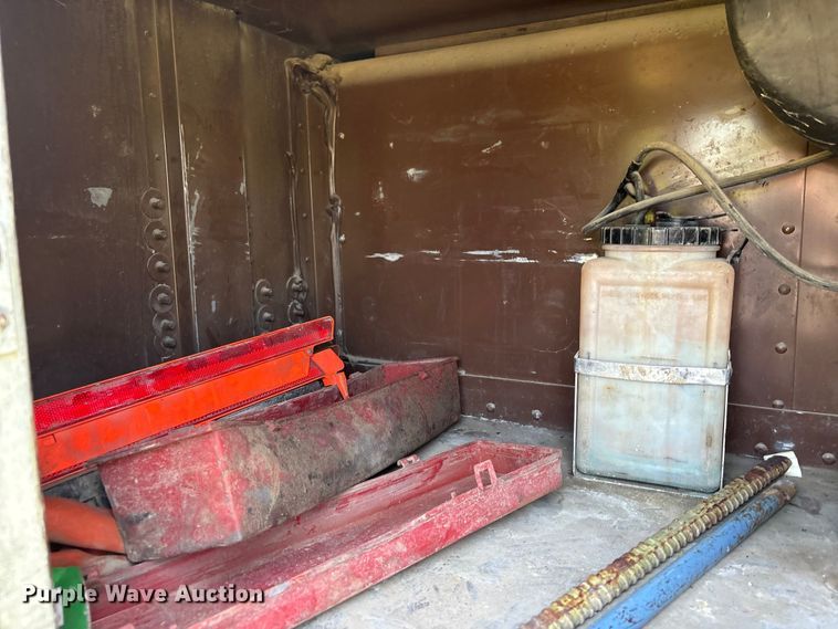 image for item EW0029 1987 Freightliner FLT semi truck
