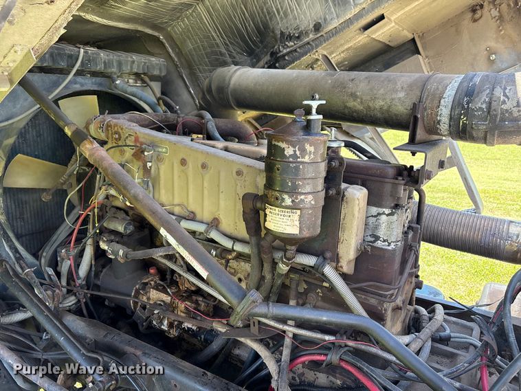image for item EW0029 1987 Freightliner FLT semi truck