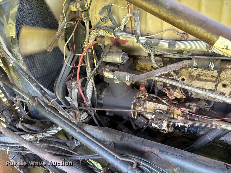 image for item EW0029 1987 Freightliner FLT semi truck