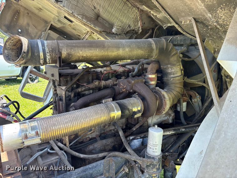 image for item EW0029 1987 Freightliner FLT semi truck