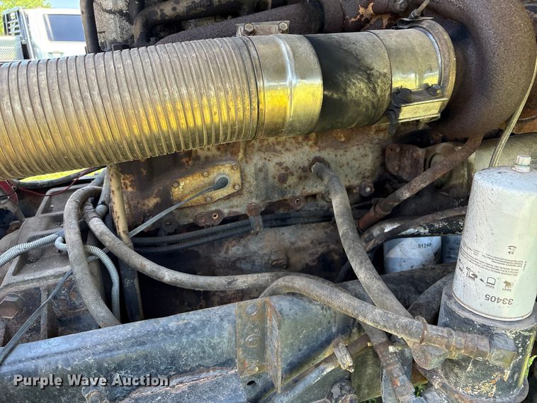 image for item EW0029 1987 Freightliner FLT semi truck