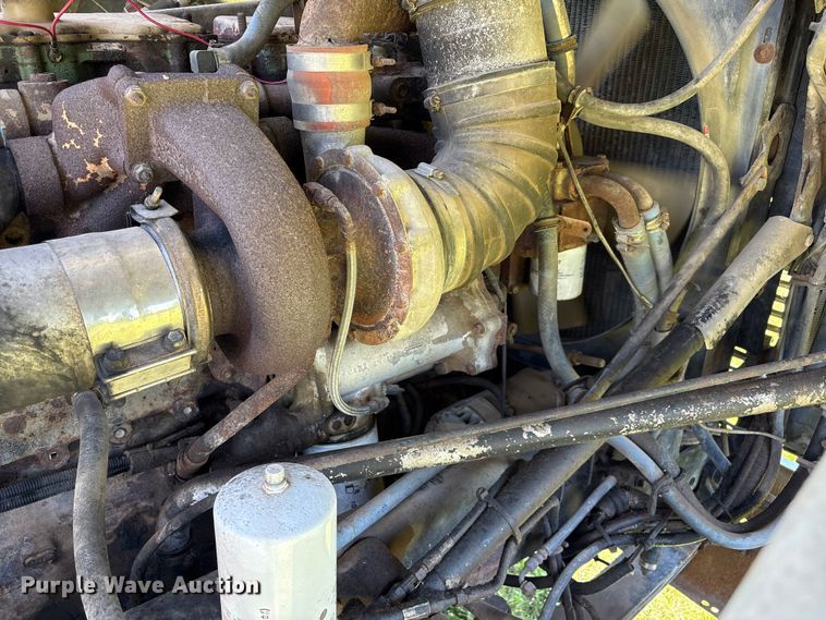 image for item EW0029 1987 Freightliner FLT semi truck