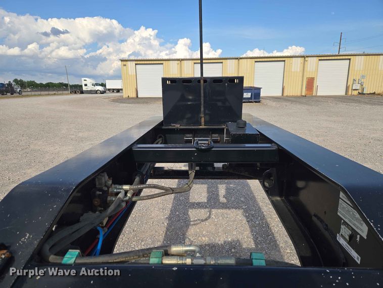image for item EW0210 2023 Kaufman FRDT50-22-26-A-54-00 lowboy equipment trailer