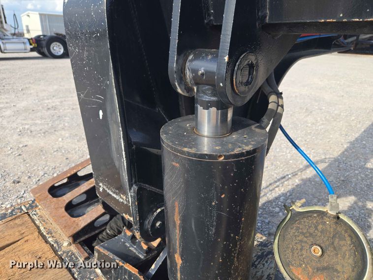 image for item EW0210 2023 Kaufman FRDT50-22-26-A-54-00 lowboy equipment trailer