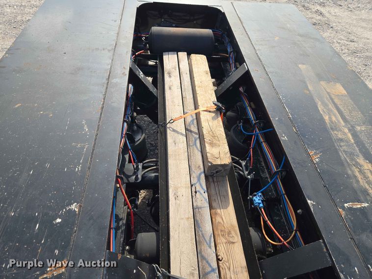 image for item EW0210 2023 Kaufman FRDT50-22-26-A-54-00 lowboy equipment trailer