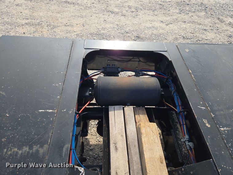 image for item EW0210 2023 Kaufman FRDT50-22-26-A-54-00 lowboy equipment trailer