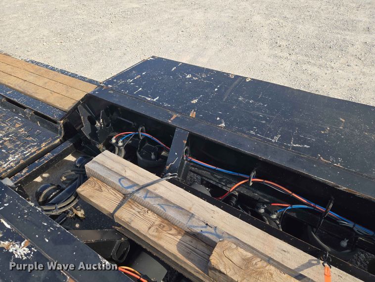 image for item EW0210 2023 Kaufman FRDT50-22-26-A-54-00 lowboy equipment trailer