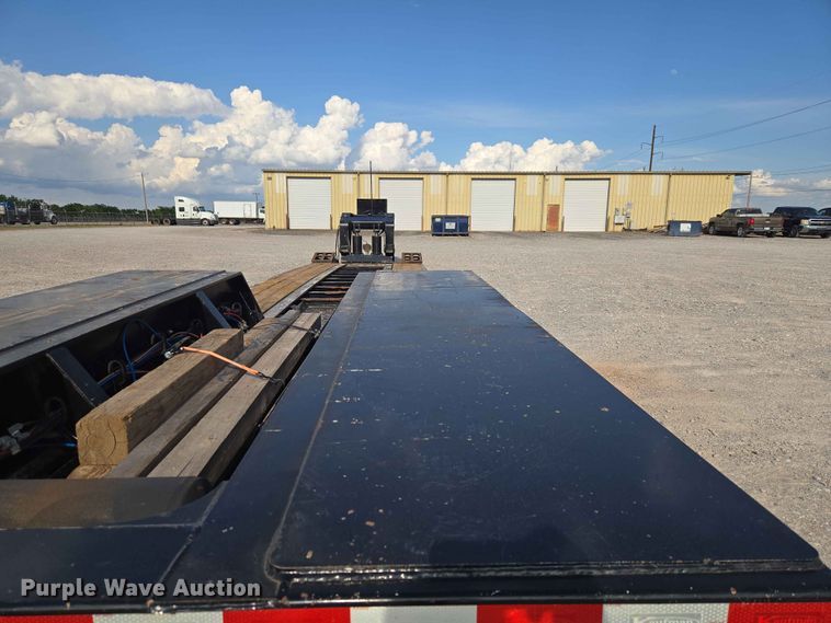 image for item EW0210 2023 Kaufman FRDT50-22-26-A-54-00 lowboy equipment trailer