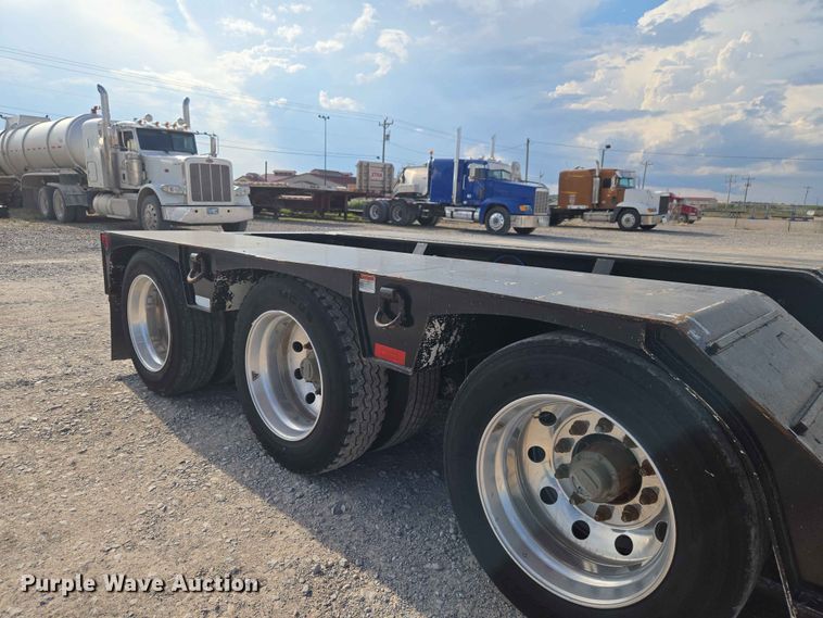 image for item EW0210 2023 Kaufman FRDT50-22-26-A-54-00 lowboy equipment trailer