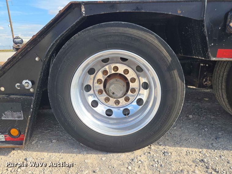 image for item EW0210 2023 Kaufman FRDT50-22-26-A-54-00 lowboy equipment trailer