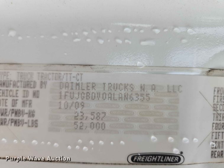 image for item EW0254 2010 Freightliner Cascadia 113 semi truck