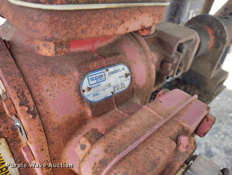image for item EW1015 1999 Beall tank trailer