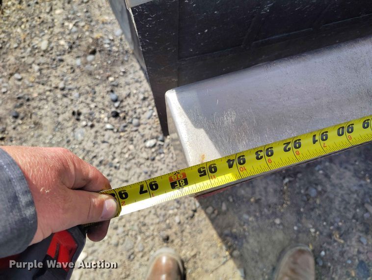 image for item EW1015 1999 Beall tank trailer