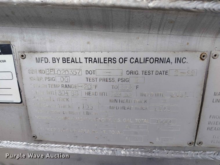image for item EW1015 1999 Beall tank trailer