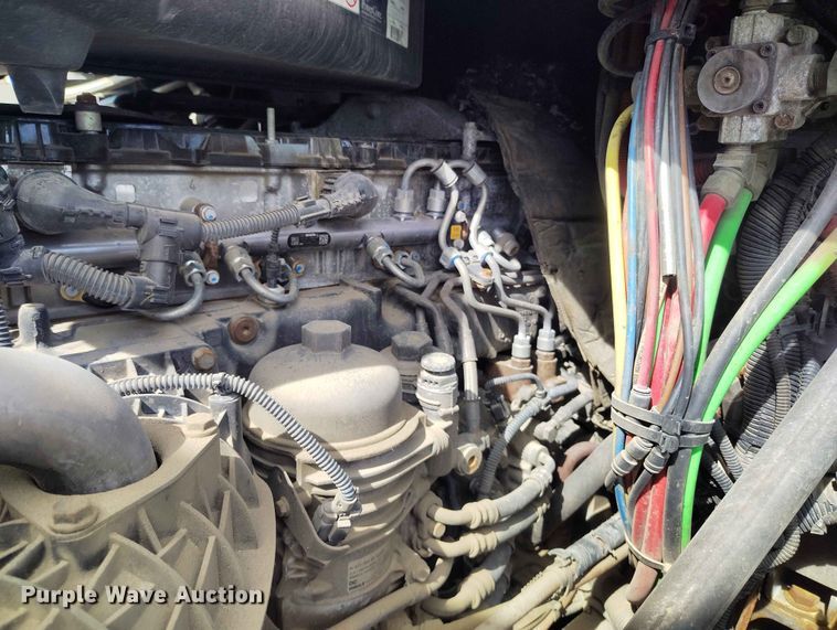 image for item EW1017 2014 Freightliner Cascadia semi truck