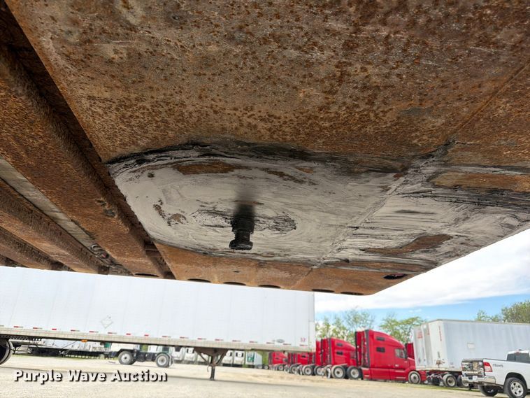 image for item EW2039 2002 Wabash National Corporation dry van trailer