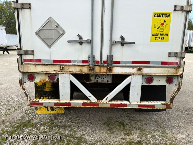 image for item EW2039 2002 Wabash National Corporation dry van trailer
