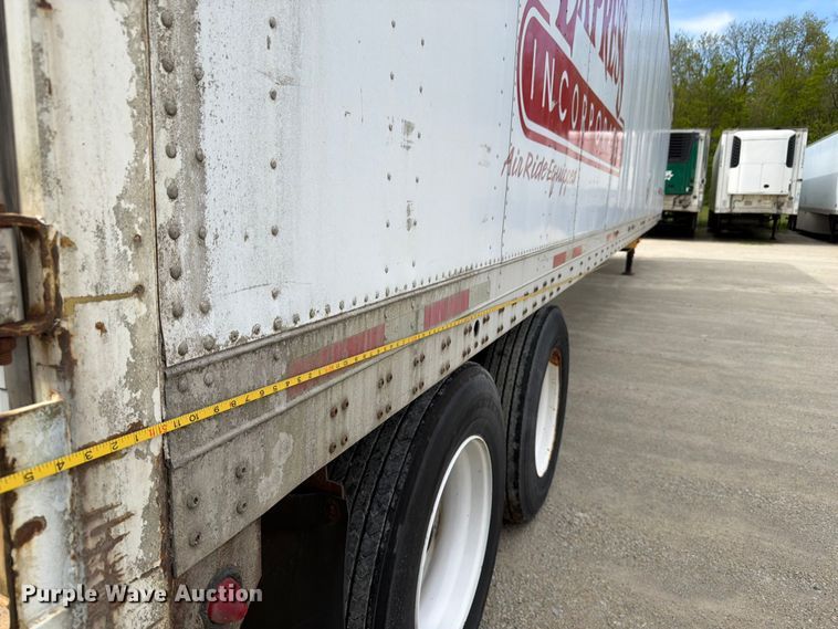 image for item EW2039 2002 Wabash National Corporation dry van trailer