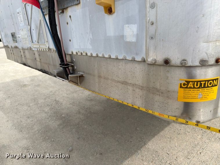 image for item EW2039 2002 Wabash National Corporation dry van trailer