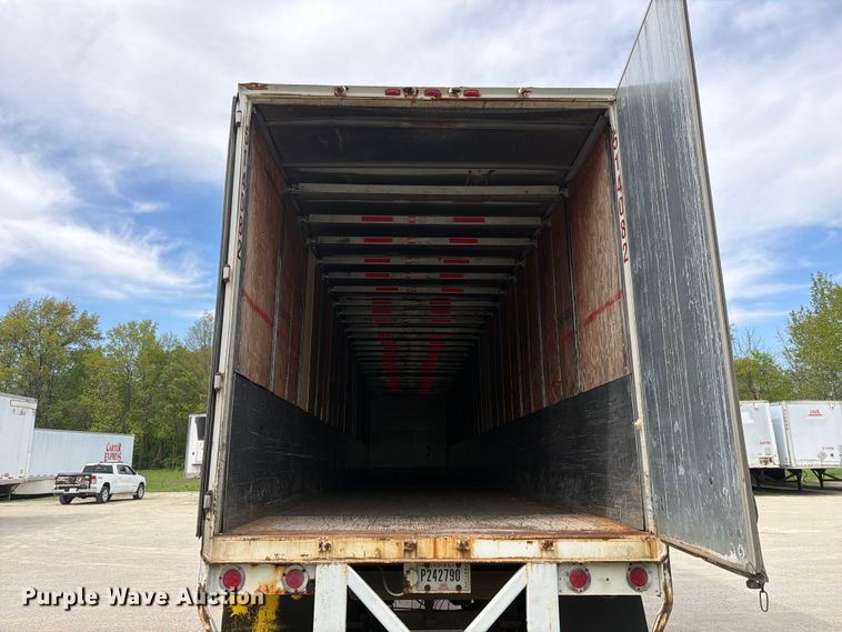 image for item EW2039 2002 Wabash National Corporation dry van trailer