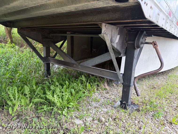 image for item EW2049 2016 Vanguard National Trailer Corp. Maxcube dry van trailer