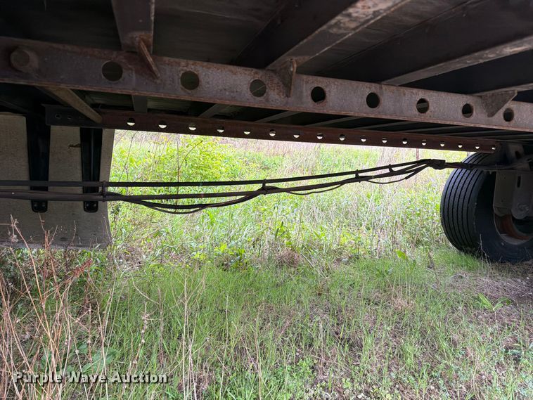 image for item EW2049 2016 Vanguard National Trailer Corp. Maxcube dry van trailer
