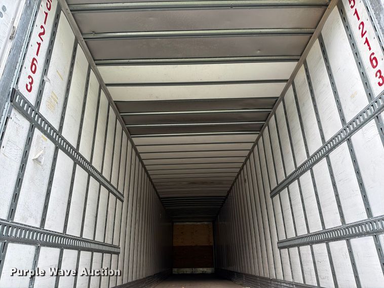 image for item EW2049 2016 Vanguard National Trailer Corp. Maxcube dry van trailer