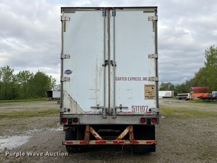 image for item EW2052 2002 Utility Trailer Mfg. Co. VS2DC dry van trailer