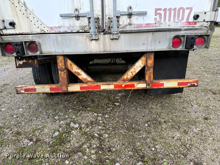 image for item EW2052 2002 Utility Trailer Mfg. Co. VS2DC dry van trailer