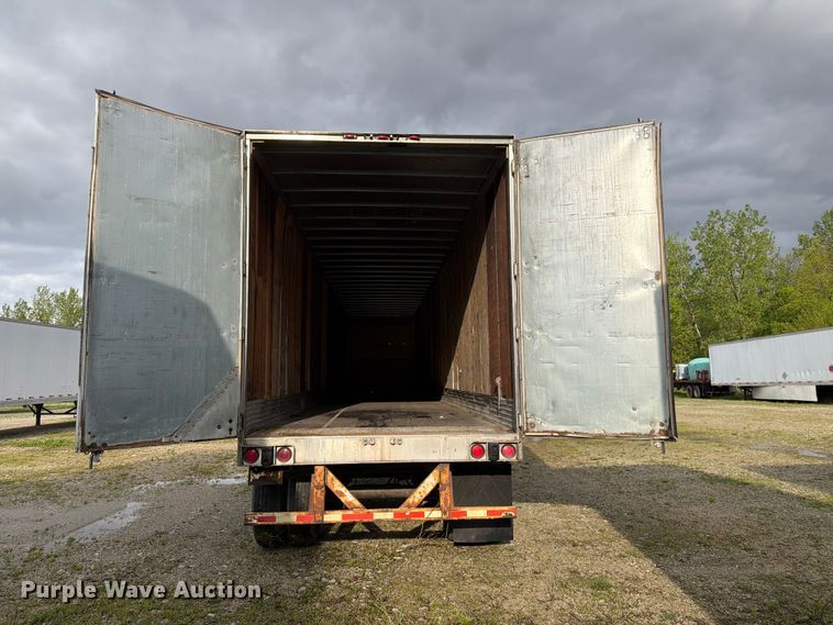 image for item EW2052 2002 Utility Trailer Mfg. Co. VS2DC dry van trailer