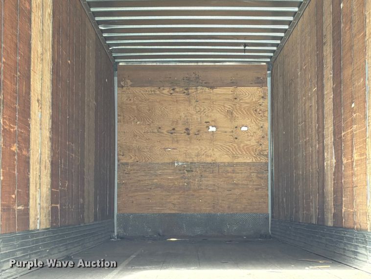 image for item EW2052 2002 Utility Trailer Mfg. Co. VS2DC dry van trailer