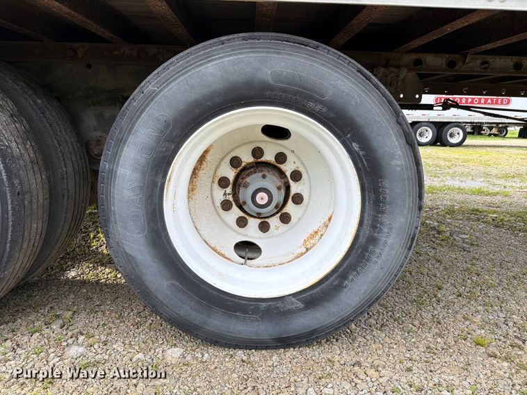 image for item EW2052 2002 Utility Trailer Mfg. Co. VS2DC dry van trailer